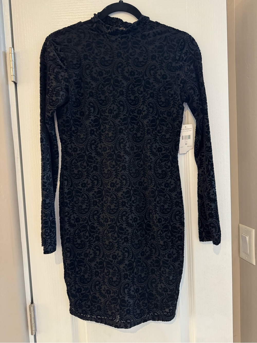 Fashion Nova Black Velvet Flocked Long Sleeve Bodycon Dress